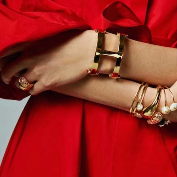 Authentic Carolina Herrera Insignia Cuff Bracelet - Picture 1 of 6